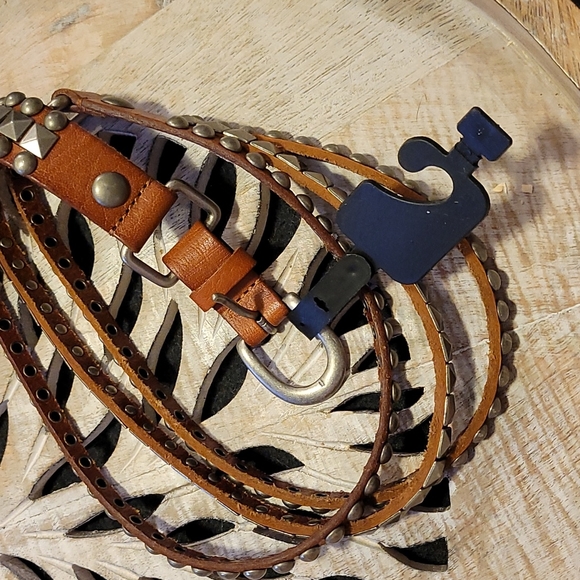 3 strand brown leather studded belt - Picture 2 of 6